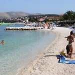 شقة Seaside With A Swimming Pool Okrug Gornji, Ciovo - 5960