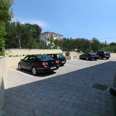 Seaside With A Swimming Pool Okrug Gornji, Ciovo - 5960 Apartamento *