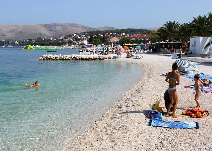 Appartement Seaside With A Swimming Pool Okrug Gornji, Ciovo - 5960