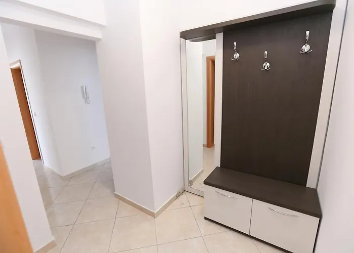 Appartement Seaside With A Swimming Pool Okrug Gornji, Ciovo - 5960