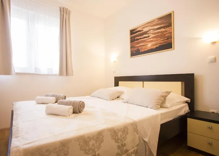 Seaside With A Swimming Pool Okrug Gornji, Ciovo - 5960 Appartement Trogir