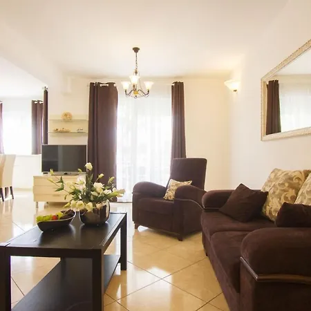 Seaside With A Swimming Pool Okrug Gornji, Ciovo - 5960 Trogir