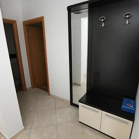 Seaside With A Swimming Pool Okrug Gornji, Ciovo - 5960 * Trogir