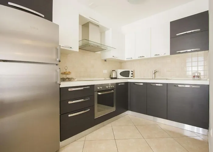 公寓 Seaside With A Swimming Pool Okrug Gornji, Ciovo - 5960